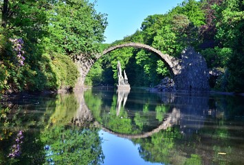 Fototapeta na wymiar Devil's bridge in Kromlau - Germany
