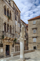 Fototapeta na wymiar Statue of St. Lawrence, Trogir, Croatia