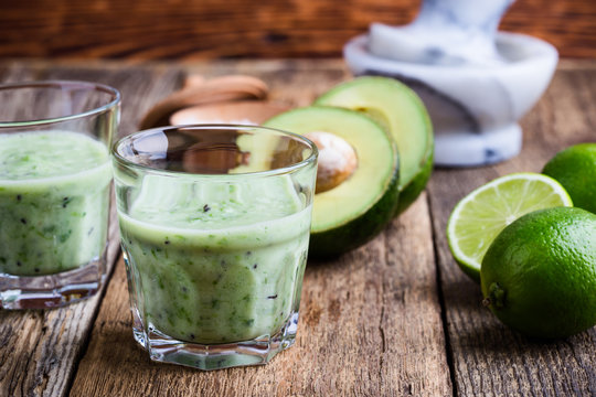 Guacamole dip style green vegetables smoothie