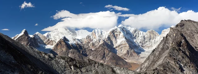 Photo sur Plexiglas Cho Oyu View of mount Cho Oyu, Nepal Himalayas mountains