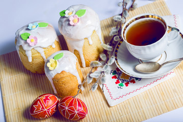 Easter cake and egg Pysanka