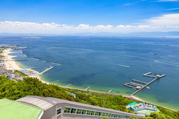 鉢伏山から須磨海水浴場と大阪湾を望む、神戸市須磨区にて