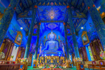 Naklejka premium Chiang Rai Blue Temple or Wat Rong Seua Ten is located in Rong Suea Ten in the district of Rimkok a few kilometers outside Chiang Rai