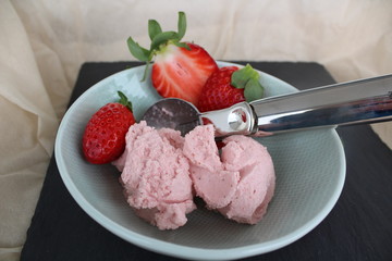 Erdbeereis - Strawberry icecream