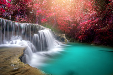 Fototapeta na wymiar Huay Mae Kamin Waterfall, beautiful waterfall in rainforest at Kanchanaburi province, Thailand
