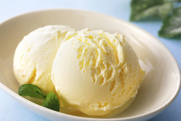 アイスクリーム　Vanilla ice cream