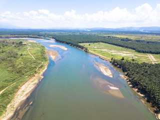 Luftbild: Flusslandschaft in Costa Rica