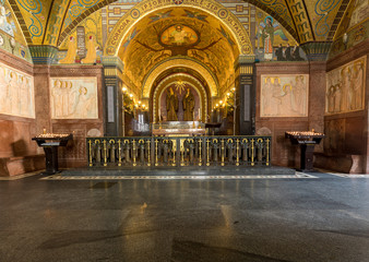 Obraz premium Crypt Inside the Basilica Cathedral at Monte Cassino Abbey. Italy