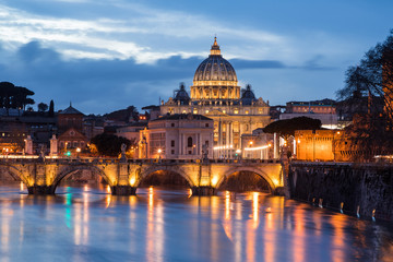 Fototapeta na wymiar The Saint Peter's Basilica in Vatican