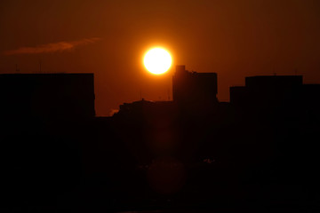 都会の朝日2_802