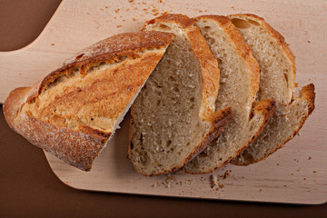 bread with cereal grains