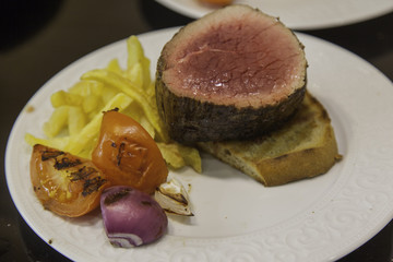 Chateaubriand steak serving