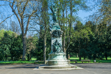 Obraz premium Kaiser-Wilhelm-Denkmal im Alten Friedhof in Heilbronn