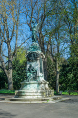Obraz premium Kaiser-Wilhelm-Denkmal im Alten Friedhof in Heilbronn