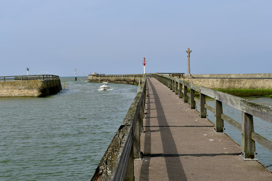 Port en Bessin, les digues