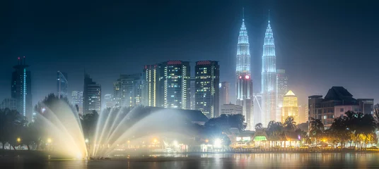 Fotobehang Night scenery view of Kuala Lumpur skyline © boule1301