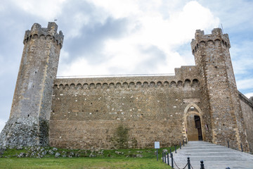 Obraz premium Fortezza - Festung von Montalcino von außen