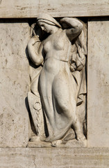 allegoria dell'acqua; Milano, palazzo della Borsa