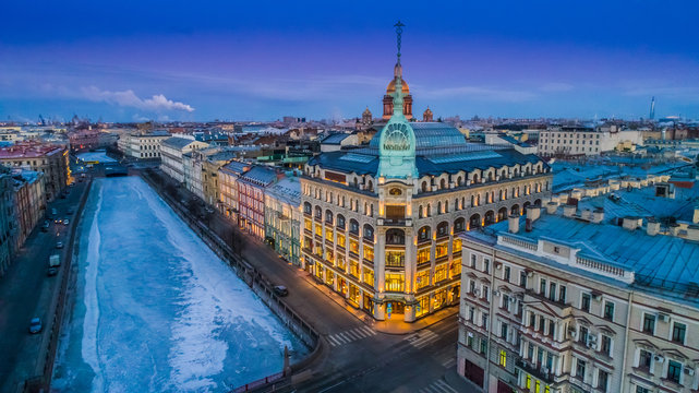 The city of St. Petersburg. Embankment of the river fountain. Cities of Russia. Architecture of St. Petersburg. Morning in Petersburg. Panorama of Russian cities.