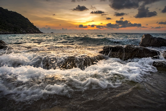 beuatiful sun rising sky of aow luek koh tao island most popular traveling destination in southern of thailand