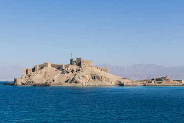 Fototapeta na wymiar Taba fort island view 