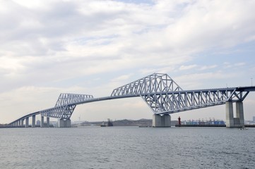 Obraz premium 東京港臨海道路の東京ゲートブリッジ