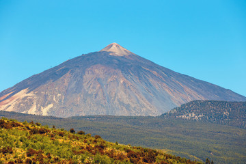 Fototapeta na wymiar El Teide Volcano in Tenerife, Canary Islands, Spain