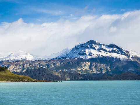 Argentina, Patagonia, El Calafate, Santa Cruz Province, Puerto Bandera, Lago Argentino