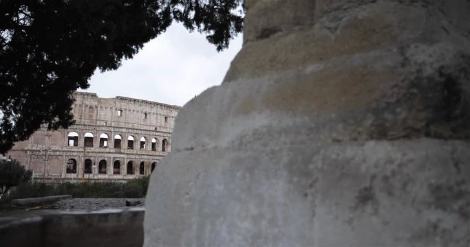 Colosseo osservato dal Colle Oppio