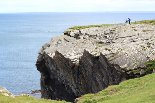 Cliff Promentary