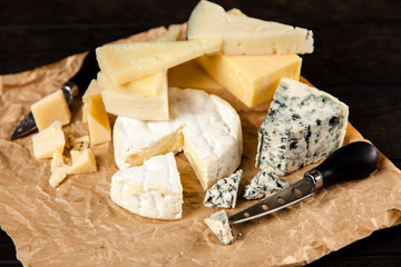 Different sorts of cheese