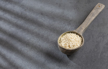 Seeds of organic sesame - Sesamum indicum