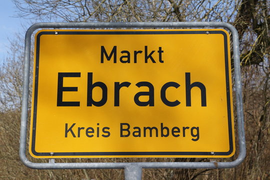Ortseingangsschild der Stadt Ebrach (Markt Ebrach) in Bayern