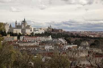 Obraz premium Panoramic view of the Almudena Cathedral, Royal Palace in Madrid. Spain