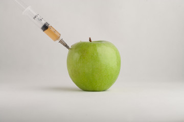 genetically modified apple