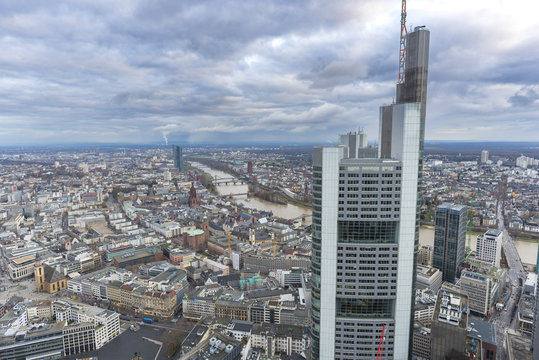 Vistas de la ciudad de Frankfurt (Alemania).