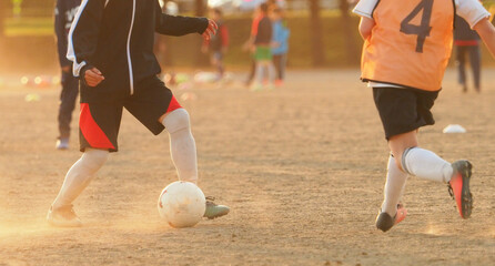 サッカーの練習 © makieni