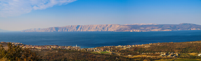 Obraz premium Panoramic view over the island of Krk in Croatia