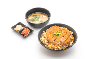 fried pork cutlet rice bowl (Katsudon)