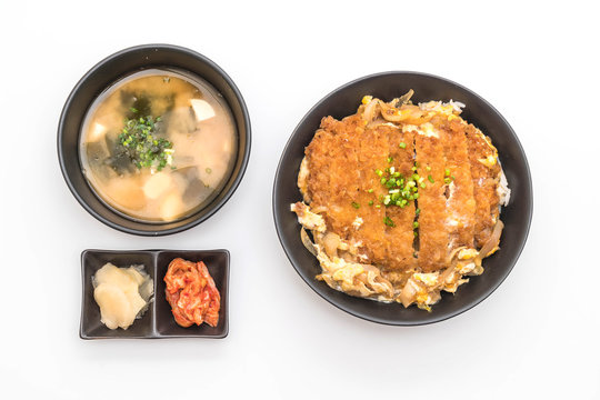 fried pork cutlet rice bowl (Katsudon)