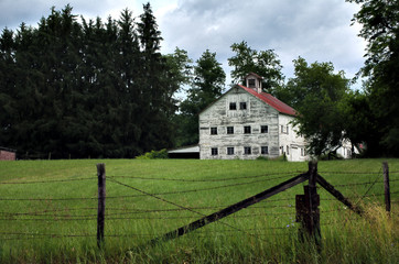 HDR Barn