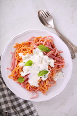 fettuccine with cheese sauce