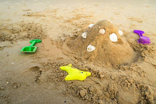 castles sand play vacation hobby enjoy fun happy