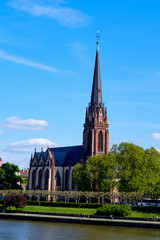 Fototapeta na wymiar Dreikönigskirche in Frankfurt/Main