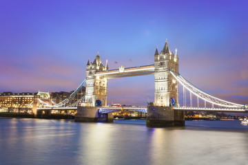 Fototapeta na wymiar Tower Bridge in London city. sunset scene with blue sky
