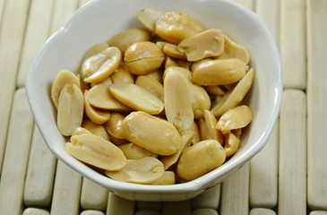 baked salt peanuts on little cup