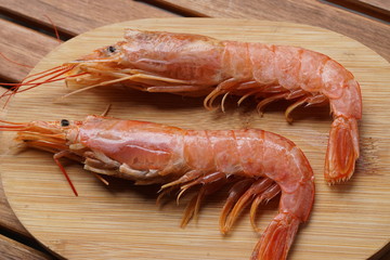 Fresh raw shrimp