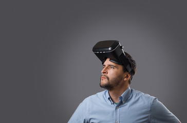 Bearded guy in virtual reality