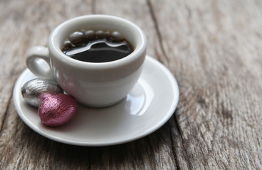 café et œufs en chocolat friandise 