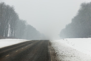Obraz na płótnie Canvas Snow in winter